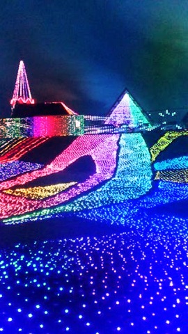 青く輝く冬のイルミネーション