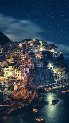 崖の街の夜景