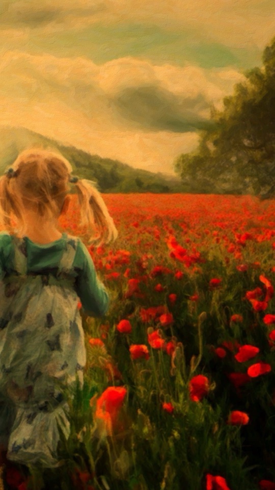 後ろ姿の少女が、赤いポピーの咲く野を木立の夕日へ向かって歩く絵画風の一枚です。